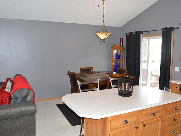 4th image of 8459 Cochise Dr
