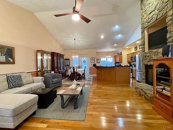 5th image of 1625 Morewood Rd