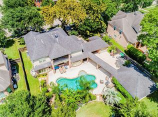 7810 Long Shadows Dr, Sugar Land, TX 77479
