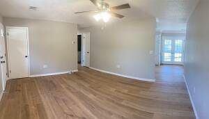 5th image of 10063 Vista Ln