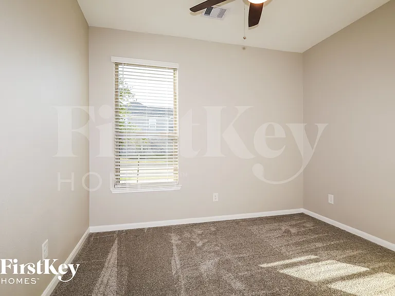 8757 Ute Creek Ln — Photo 10