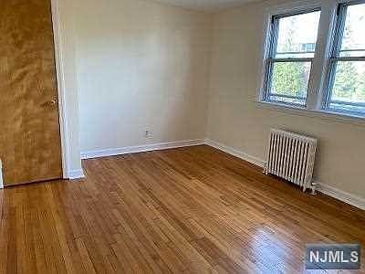 2nd image of 425 Ridge Rd #D