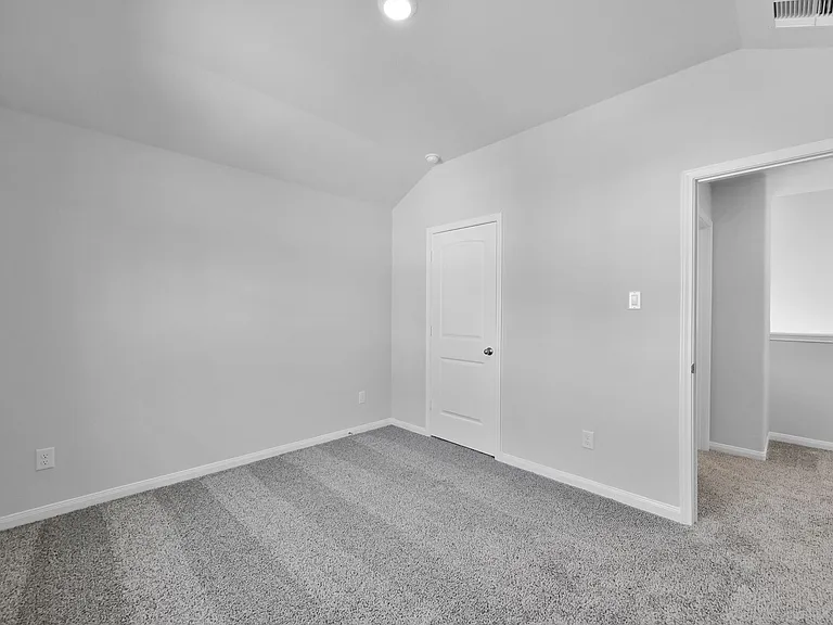 2140 Cedar Bend Dr — Photo 18