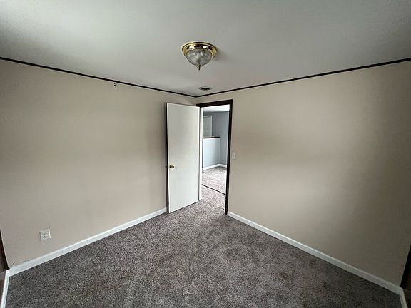 5th image of 673 Niagara Falls Blvd #2