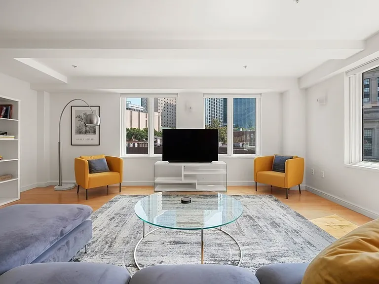 185 Massachusetts Ave #403 — Photo 2