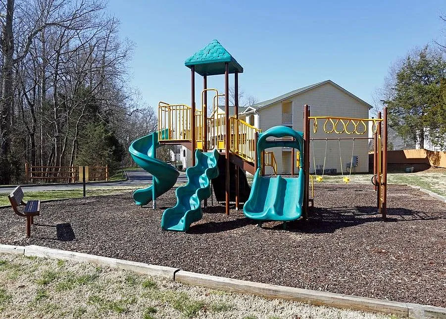 Building Photo - Longview Meadow