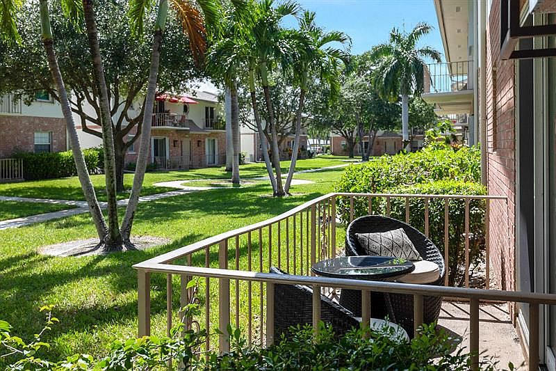 2011 S Seacrest Blvd APT A, Boynton Beach, FL 33435 | Zillow