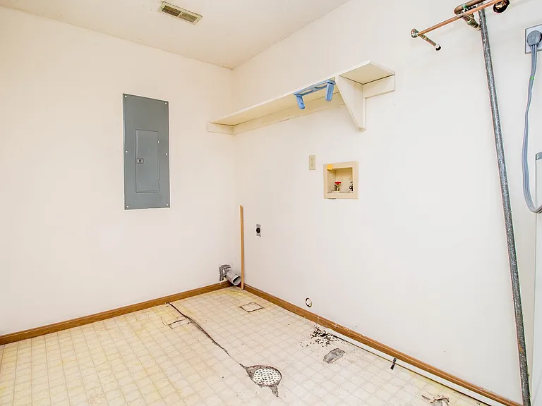 1616-1618 Handley Pl — Photo 18