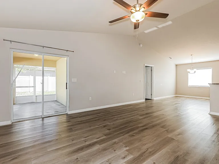 34835 Redding Ln — Photo 4