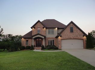 1463 Southern Sky Cir, Bowling Green, KY 42104