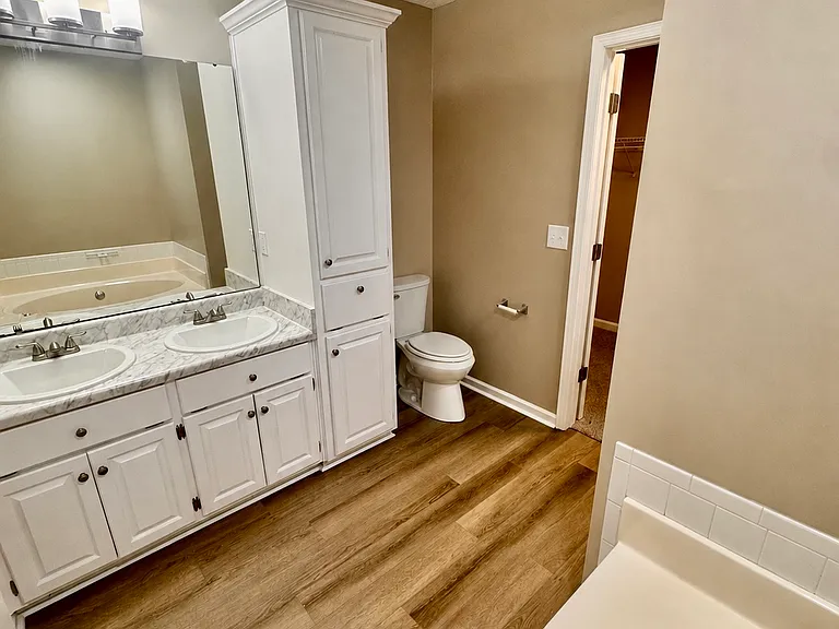 184 James Dr — Photo 9
