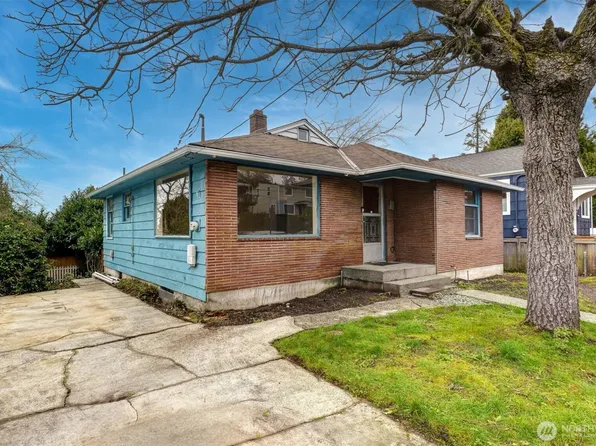 7115 44th Avenue SW, Seattle, WA 98136