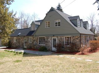 28 Twin Ridges Rd, Ossining, NY 10562