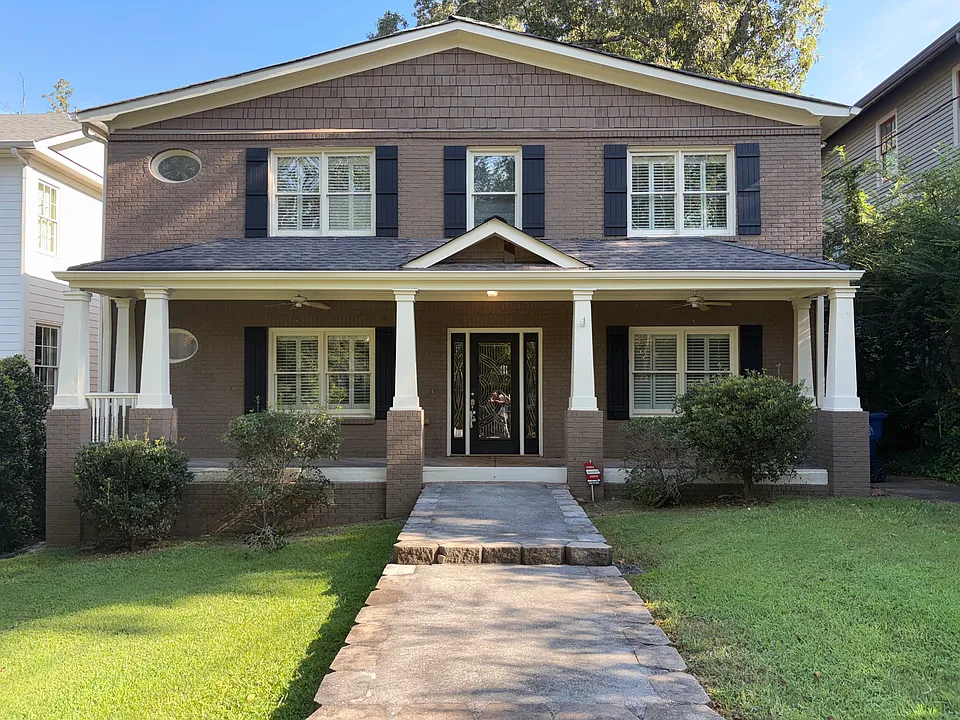 142 Springdale Dr NE