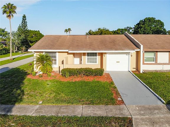 3rd image of 1096 Alicante Ave