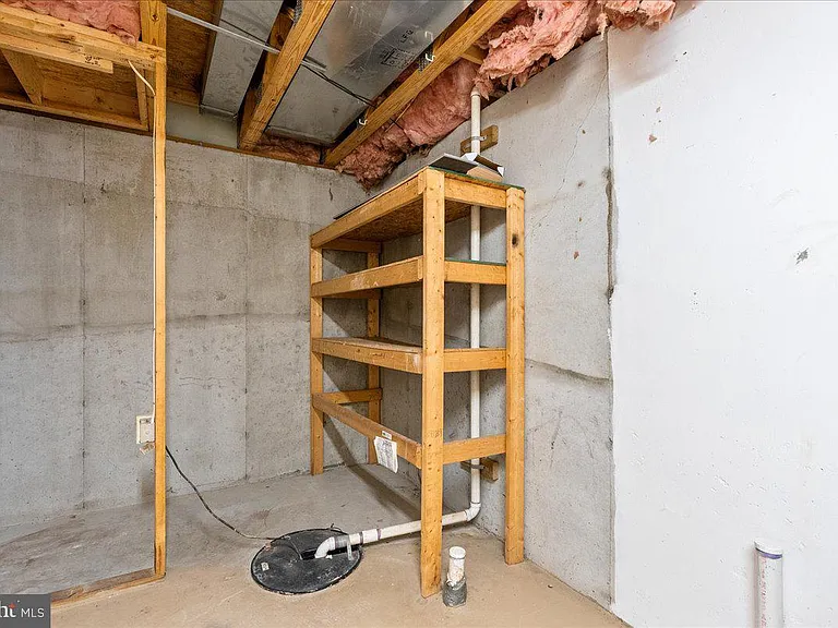 229 Sherando Cir — Photo 33
