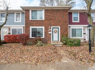 24533 E Seaton Circuit, Warren, MI 48091