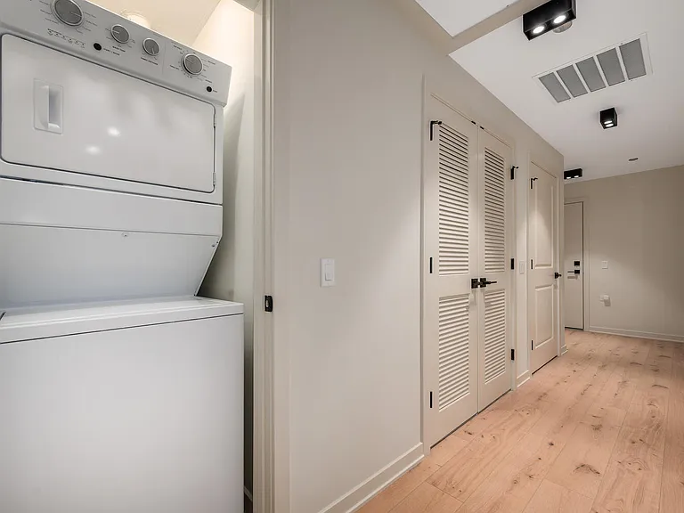 1257 N Ashland Ave #204 — Photo 19