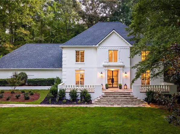 5805 Winterthur Ln NW, Sandy Springs, GA 30328