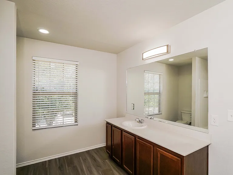 7522 Spanish Dagger — Photo 23