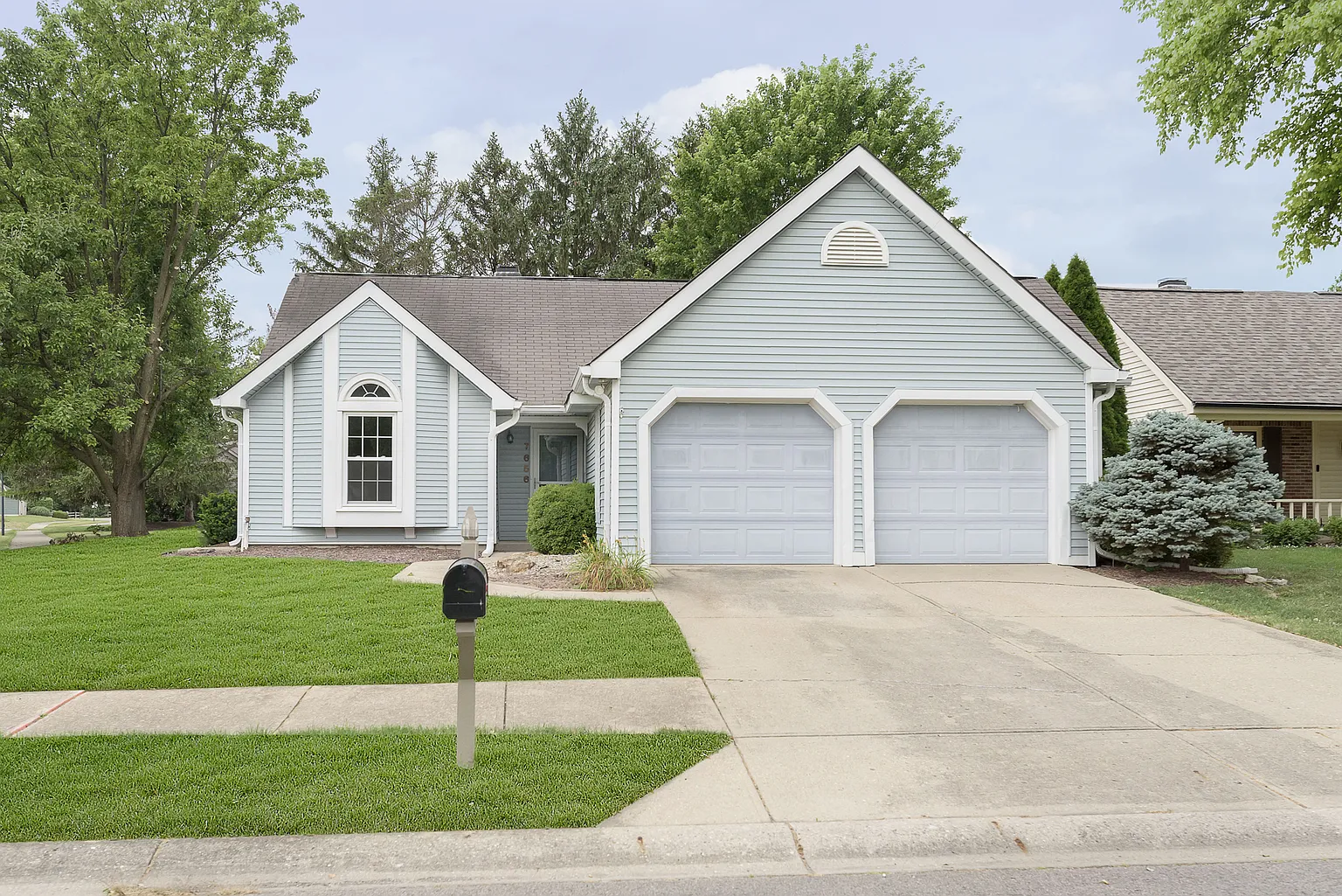 7656 Wickfield Way photo 1
