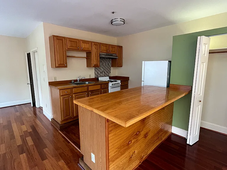 229 S Osprey Ave #202 — Photo 5