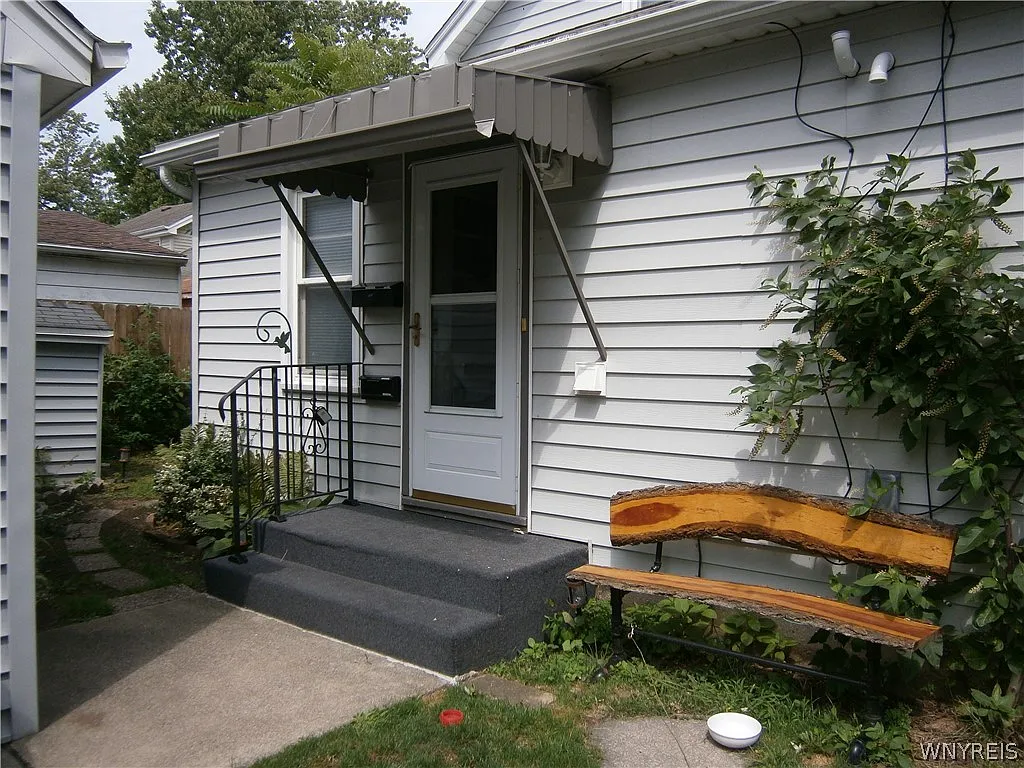 2 bed, 1.0 bath, 1200 sqft, $2,000 — Photo 4