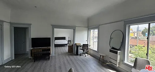1604 W Pico Blvd Photo 1