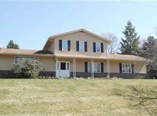 275 Misty Ln, Akron, OH 44321