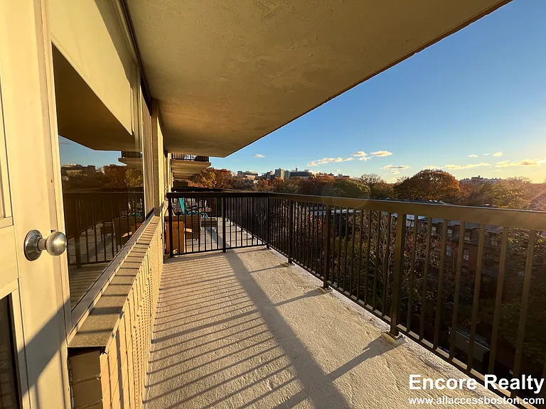 17 Monmouth Ct #M — Photo 29