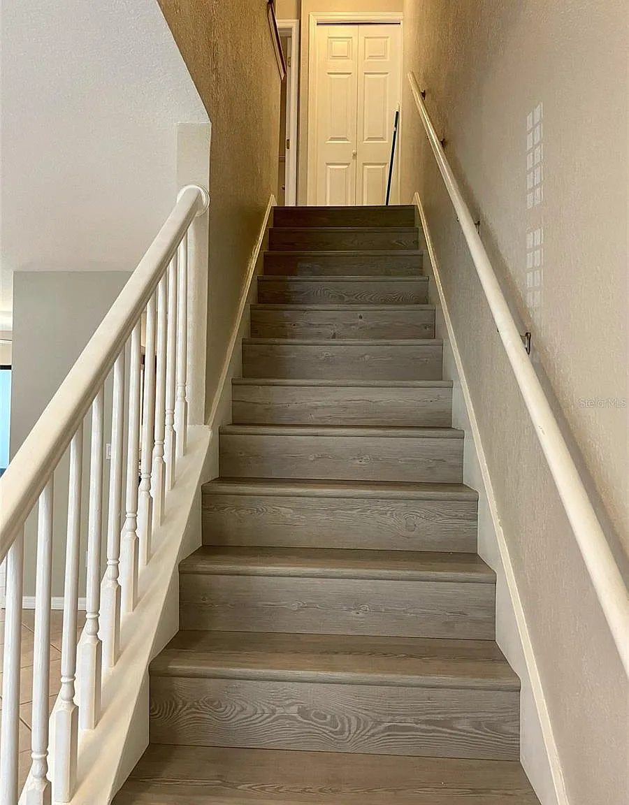2 bed, 2.5 bath, 1223 sqft, $1,750 — Photo 3