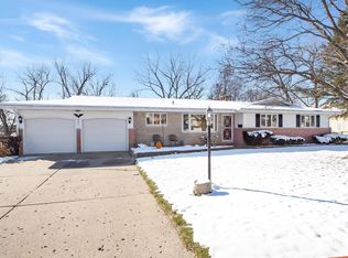 4943 N Mansfield Dr, Peoria, IL