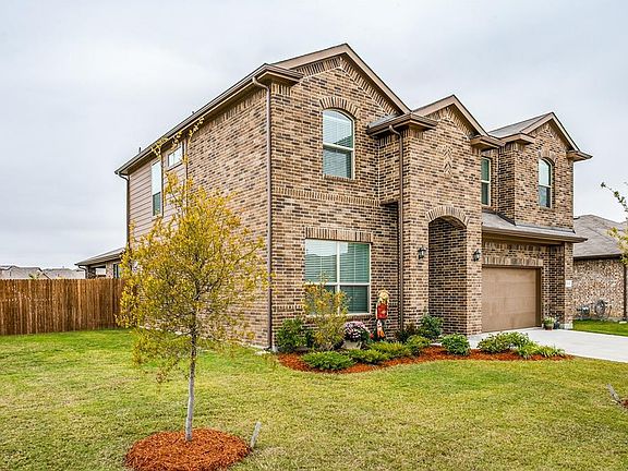 2nd image of 1212 Alnwick Ln