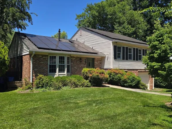 8719 Postoak Rd, Potomac, MD 20854