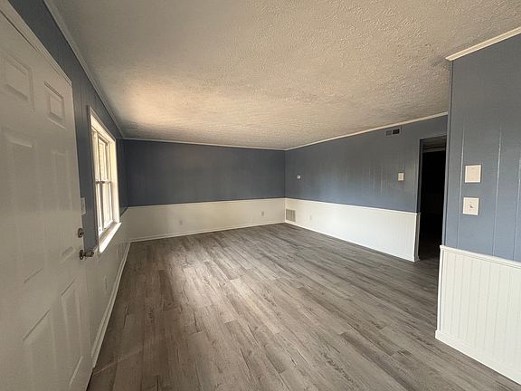 2nd image of 315 Oakland Ave #102