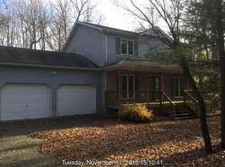 509 Pheasant Ln, Buck Hill Falls, PA 18323