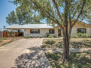 183 Bluebonnet Cir, Boerne, TX 78006