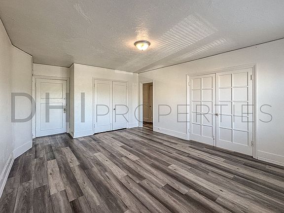 2nd image of 1217 Commerce Ave #1219-3