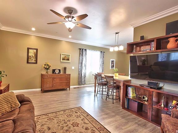 4th image of 1418 D St