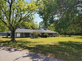 204 Baronet Ln, Elloree, SC 29047
