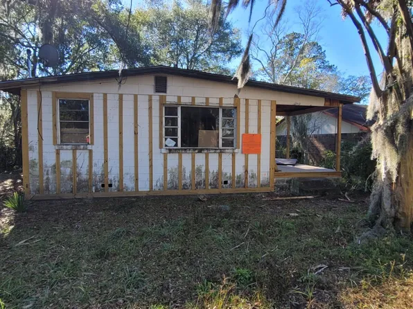 2109 Hanson St, Savannah, GA 31404