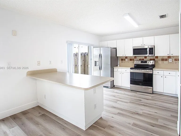 8949 SW 214th St #8949 — Photo 9