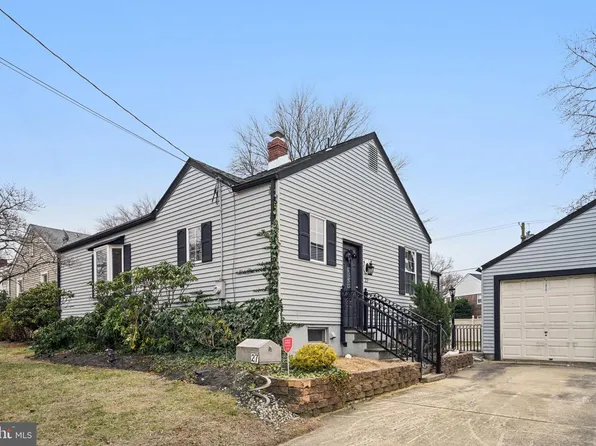 27 School Ln, Cherry Hill, NJ 08002