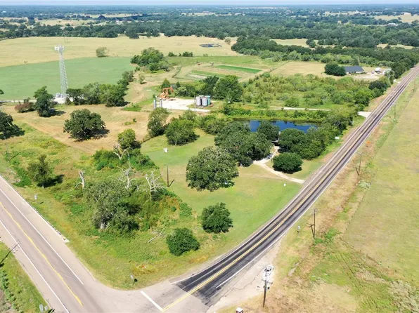 2095 Fm 1452 W, Madisonville, TX 77864