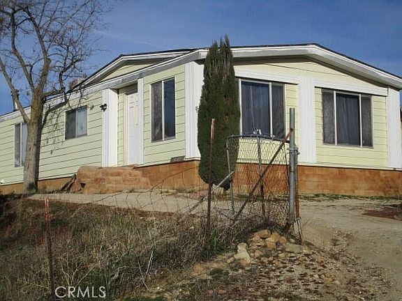 3rd image of 59490 Blue Jay Ln
