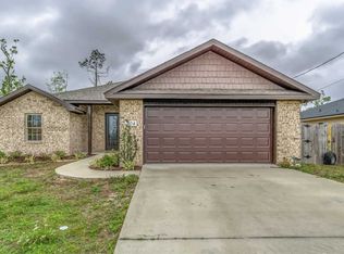 304 E 15th St, Lynn Haven, FL 32444