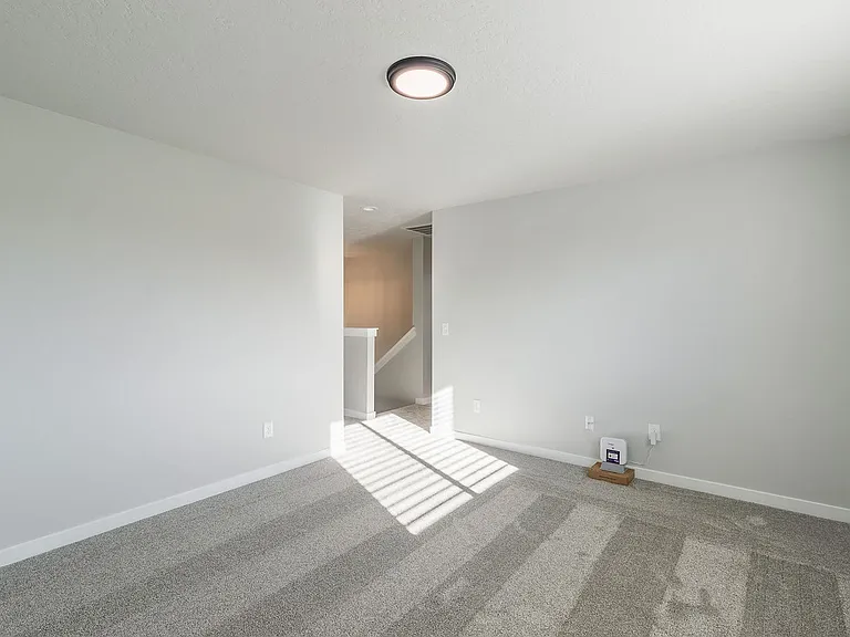 2640 N Silver Wolf Ave — Photo 36