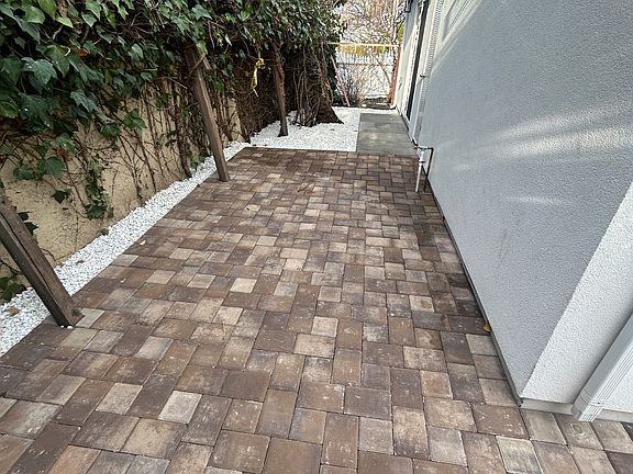 4th image of 1311 Lewis St