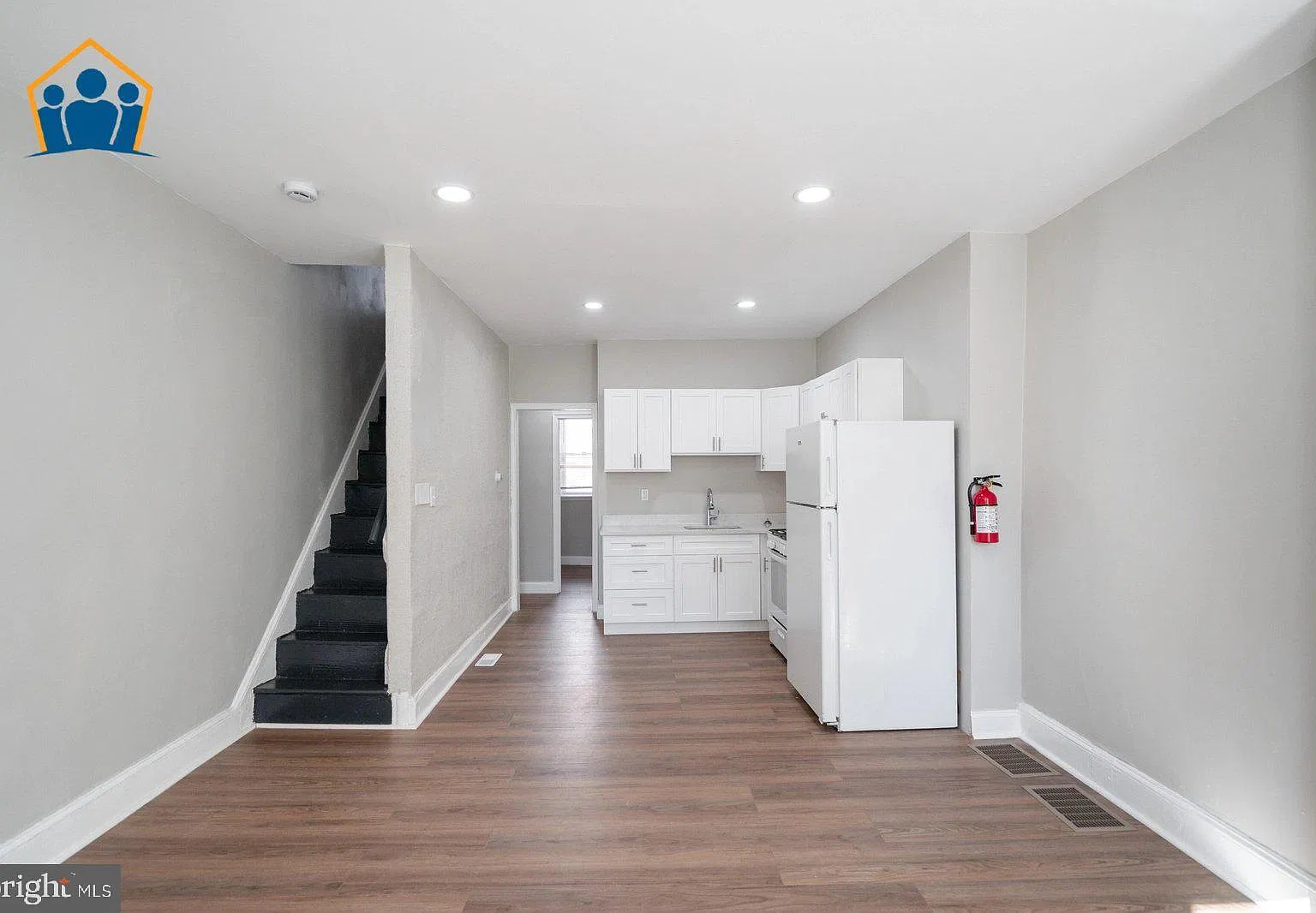 4 bed, 1.0 bath, 1004 sqft, $1,400 — Photo 4