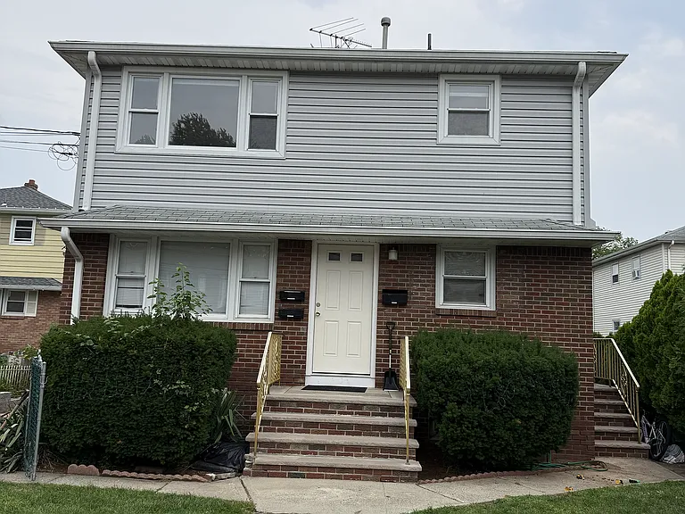 10 Dahnert Park Ln — Photo 1